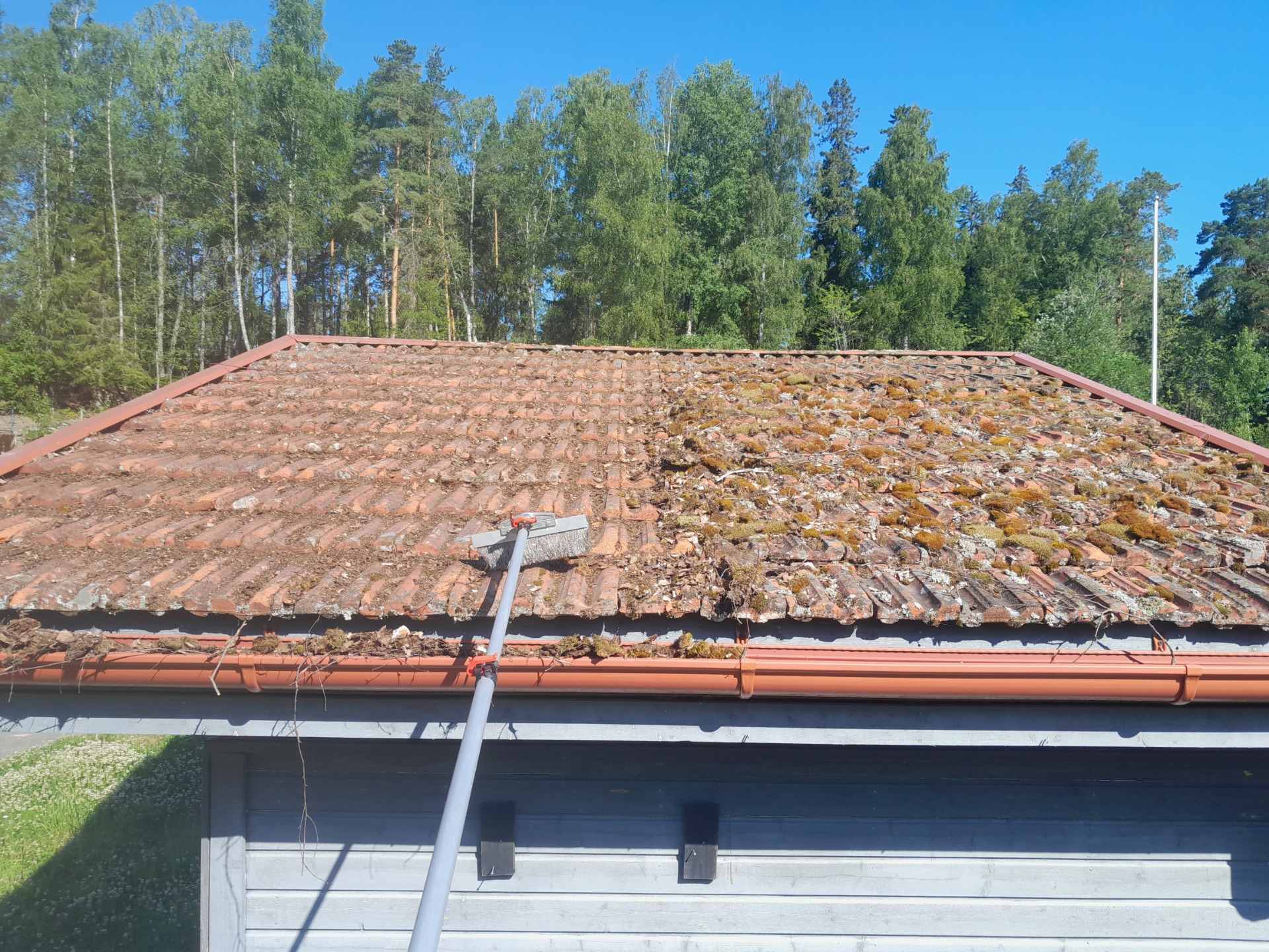Jatkovarsi 15m, kattojen ja seinien pesu/käsittely maasta käsin